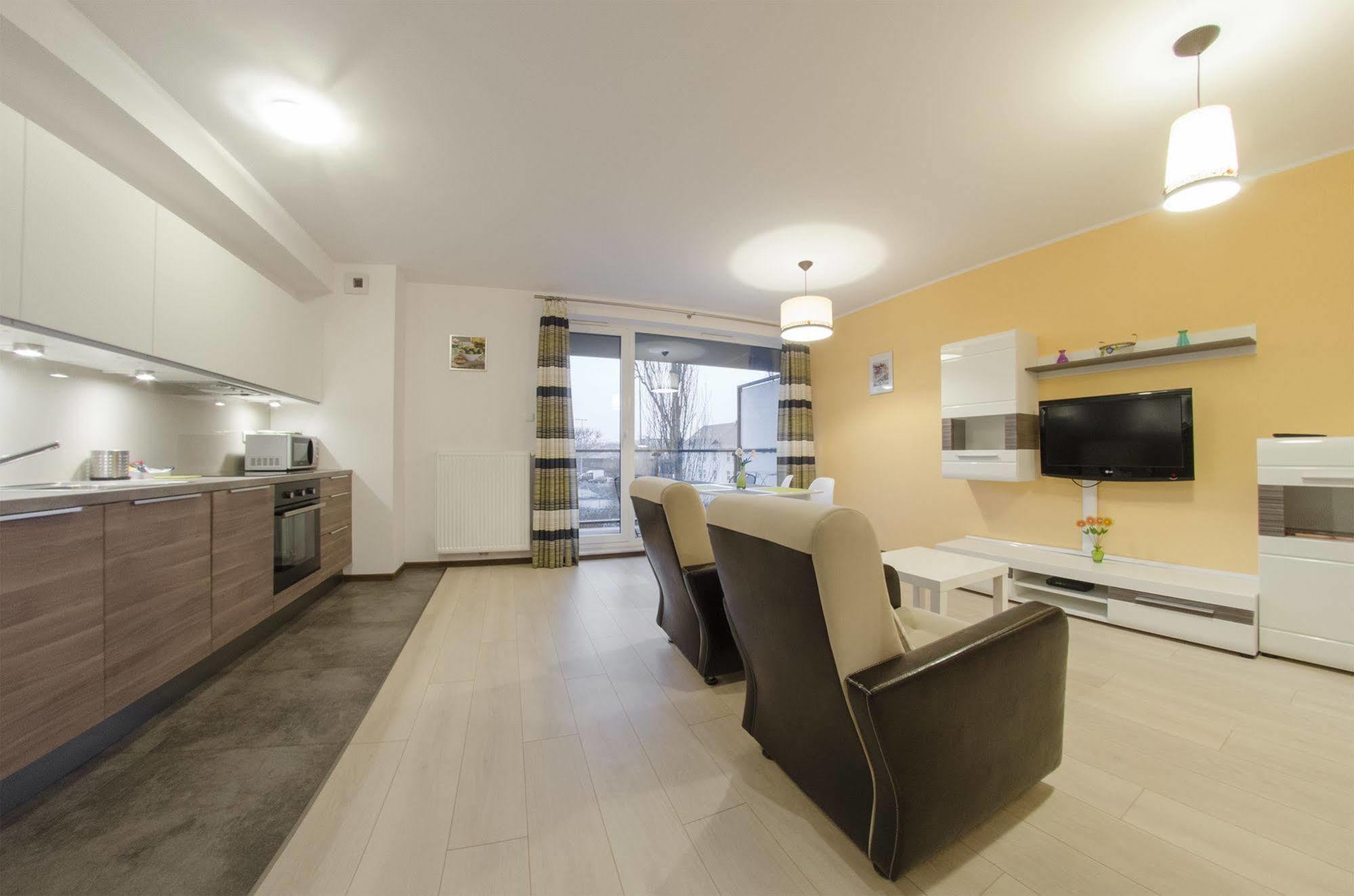 Dom&house - Chmielna Park Apartment Danzig